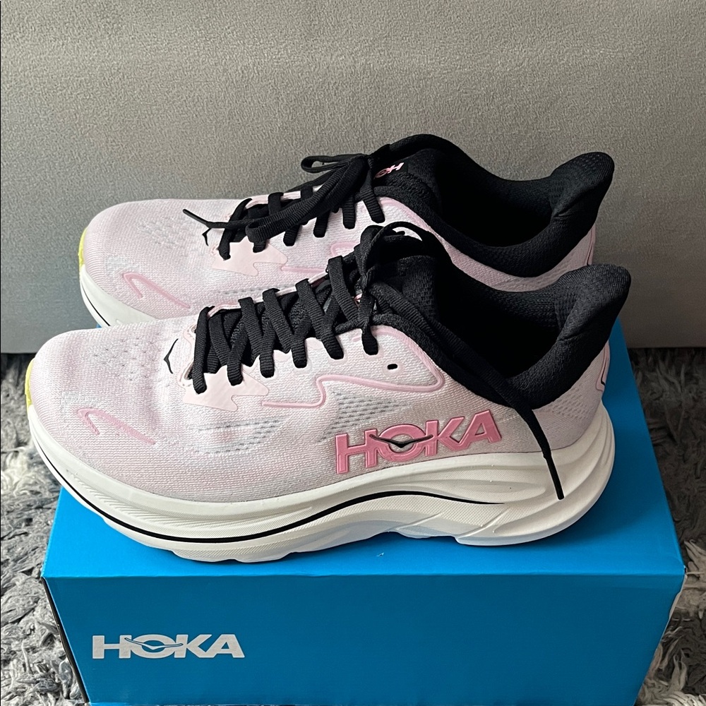 Hoka Clifton 10 sneakers. Womens US size 7. Pink. White. Black. New in box.